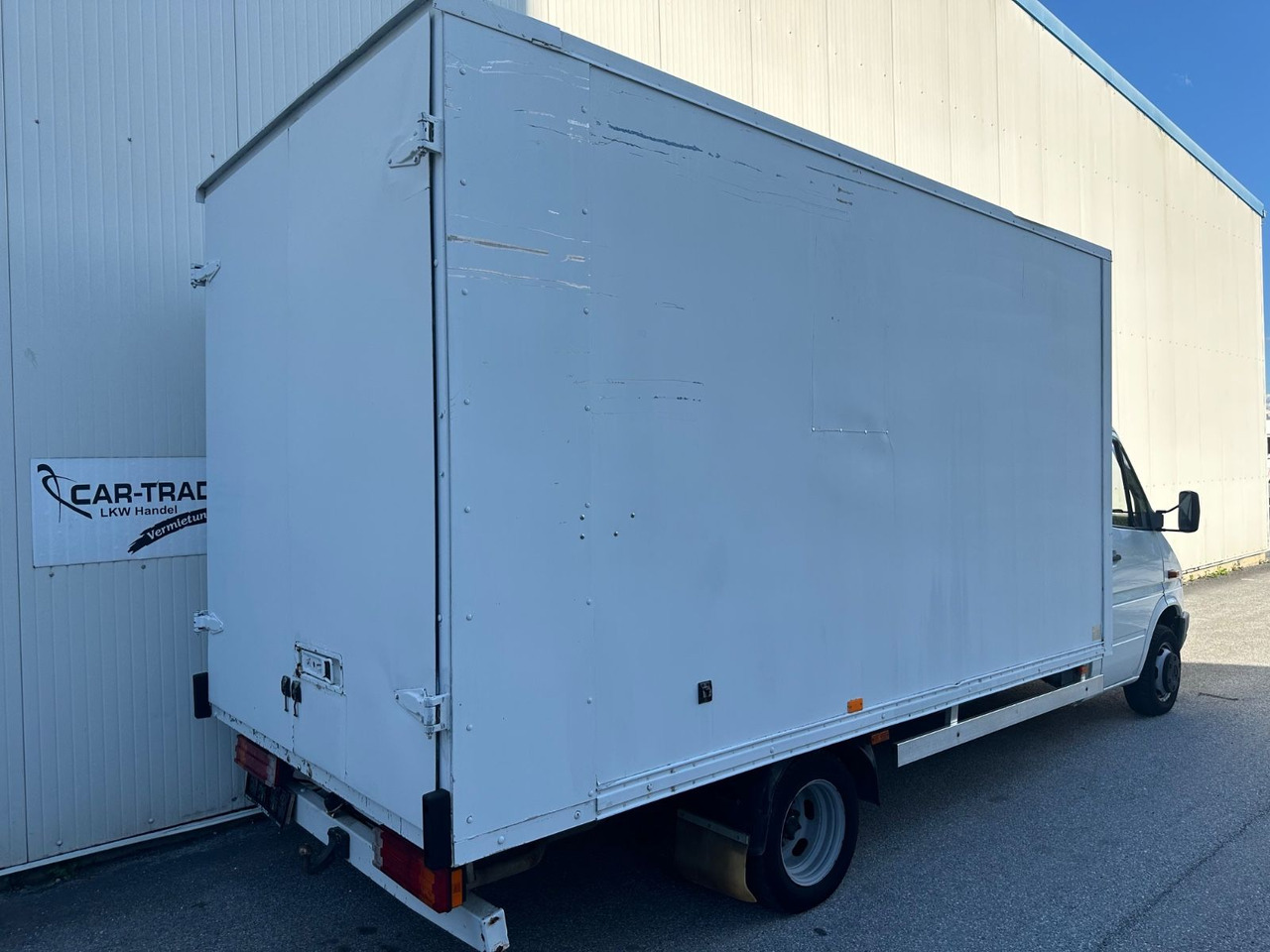 Mercedes-Benz 412 D Koffer Klima - Фургон с закрытым кузовом: фото 3 Mercedes-Benz 412 D Koffer Klima - Фургон с закрытым кузовом: фото 3