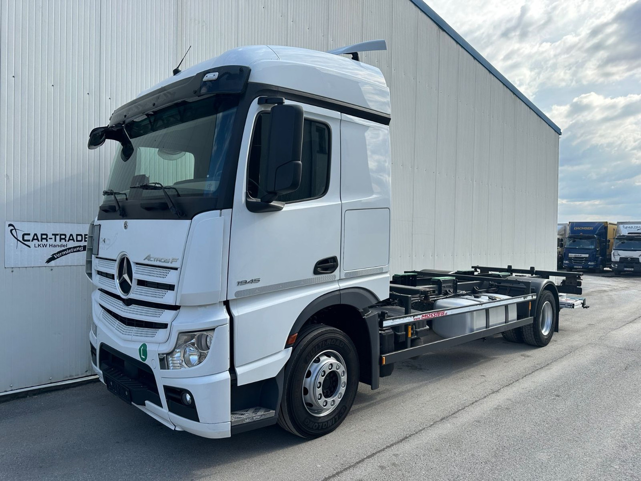 Mercedes-Benz Actros 1945 Standard 2T LBW - Грузовик-контейнеровоз/ Сменный кузов: фото 1 Mercedes-Benz Actros 1945 Standard 2T LBW - Грузовик-контейнеровоз/ Сменный кузов: фото 1