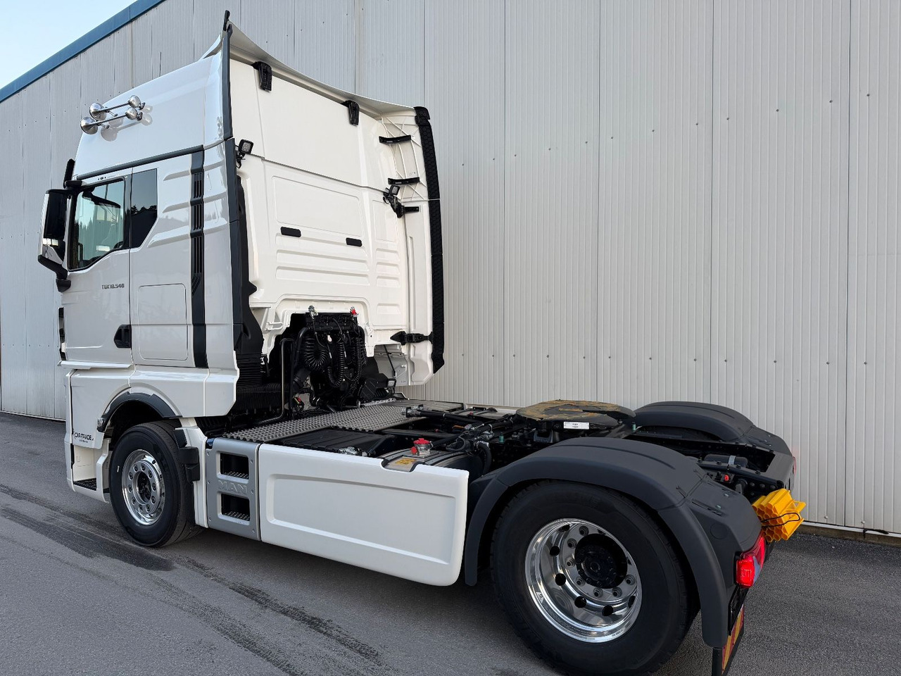 MAN TGX18.540 ALU/LED/2-Hyd - Тягач: фото 4 MAN TGX18.540 ALU/LED/2-Hyd - Тягач: фото 4