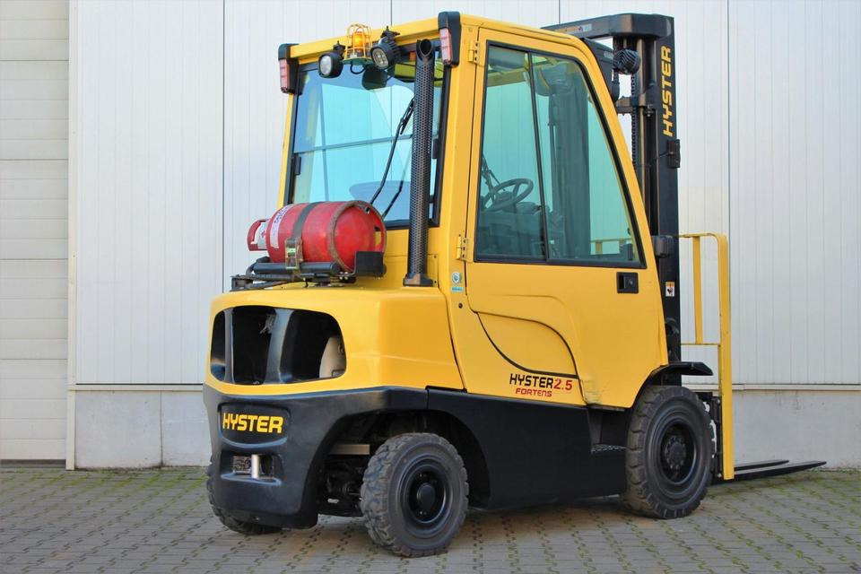 HYSTER H2.5FT Gas 2500kg Kabine 2018 Stapler UVV ✅ - Газовый погрузчик: фото 1 HYSTER H2.5FT Gas 2500kg Kabine 2018 Stapler UVV ✅ - Газовый погрузчик: фото 1