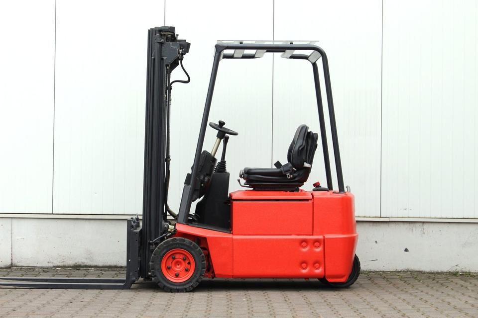 LINDE E15Z-02 Triplex 4,7m - Электропогрузчик: фото 5 LINDE E15Z-02 Triplex 4,7m - Электропогрузчик: фото 5