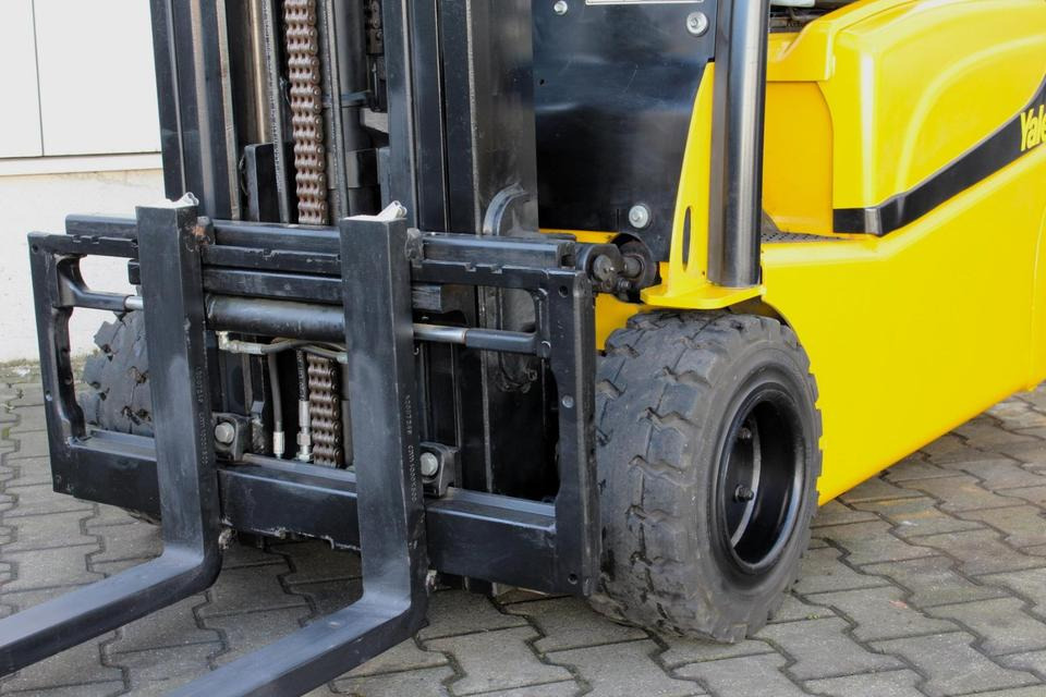 Электропогрузчик YALE ERP18VT Triplex 5,2m 1800kg: фото 20