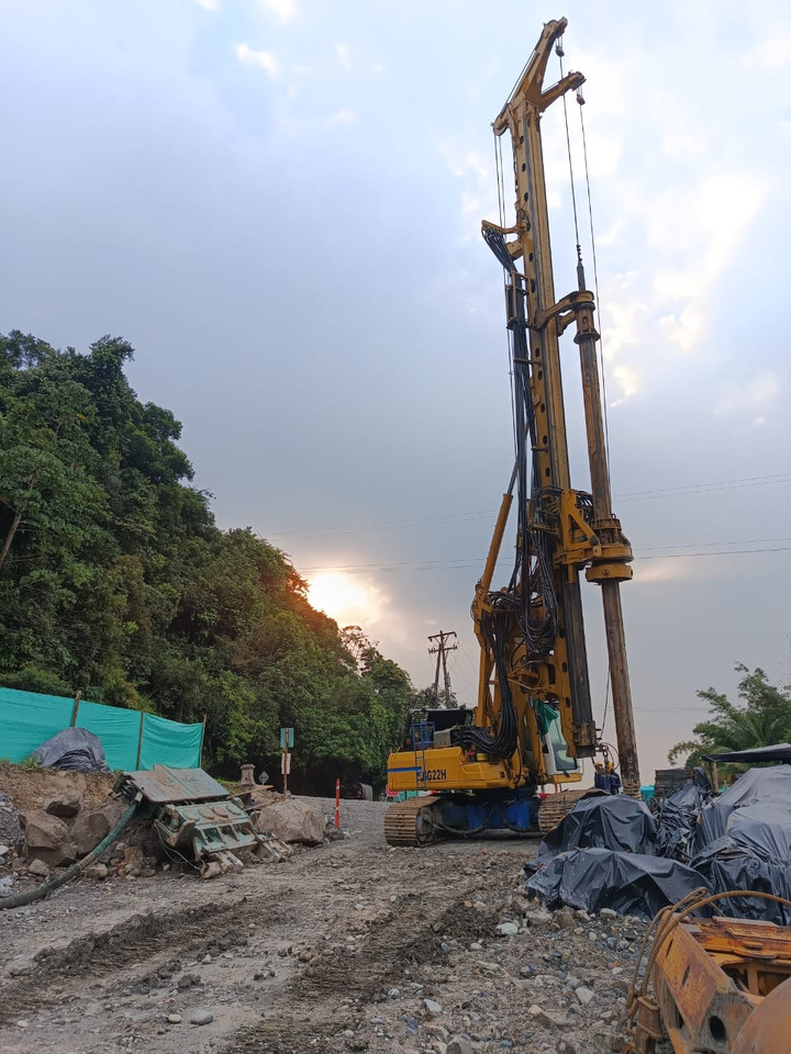 BAUER BG 22H - Буровая машина: фото 3 BAUER BG 22H - Буровая машина: фото 3