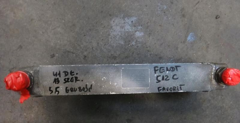 Fendt Favorit CHŁODNICZKA OLEJU - Масляный радиатор: фото 2 Fendt Favorit CHŁODNICZKA OLEJU - Масляный радиатор: фото 2