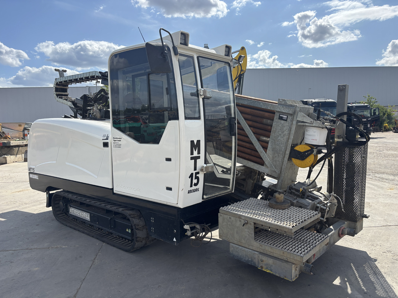 Rockdrill MT - 15 - Техника для горизонтального бурения: фото 1 Rockdrill MT - 15 - Техника для горизонтального бурения: фото 1