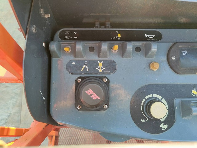 Коленчатый подъемник JLG E300AJP: фото 16