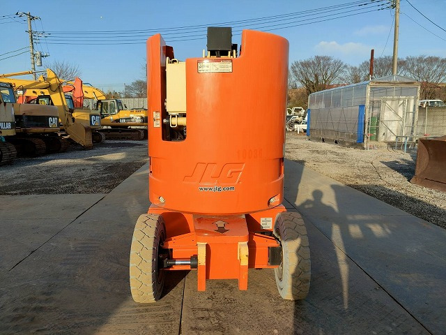 Коленчатый подъемник JLG E300AJP: фото 6