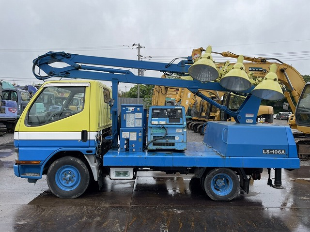 TADANO LS-106A - Осветительная мачта, Грузовик: фото 5 TADANO LS-106A - Осветительная мачта, Грузовик: фото 5