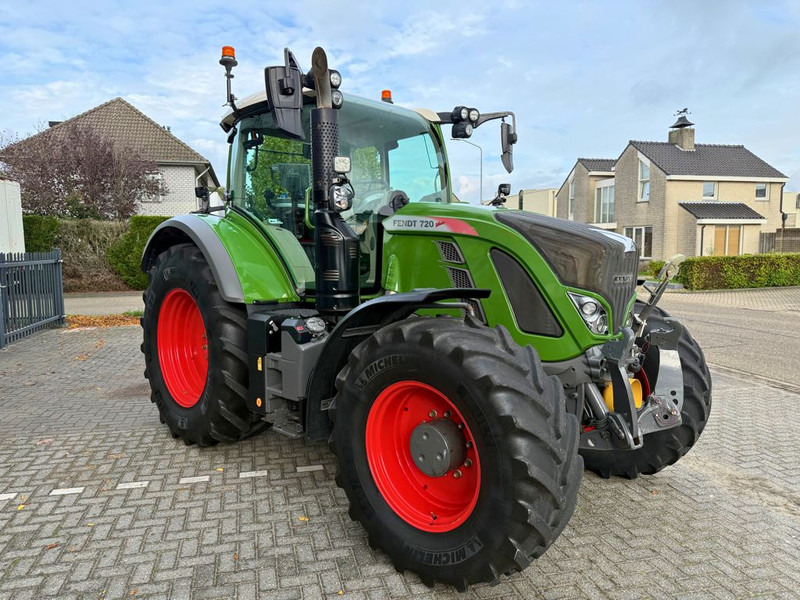 Fendt 720 S4 Vario Profi Plus - Трактор: фото 4 Fendt 720 S4 Vario Profi Plus - Трактор: фото 4