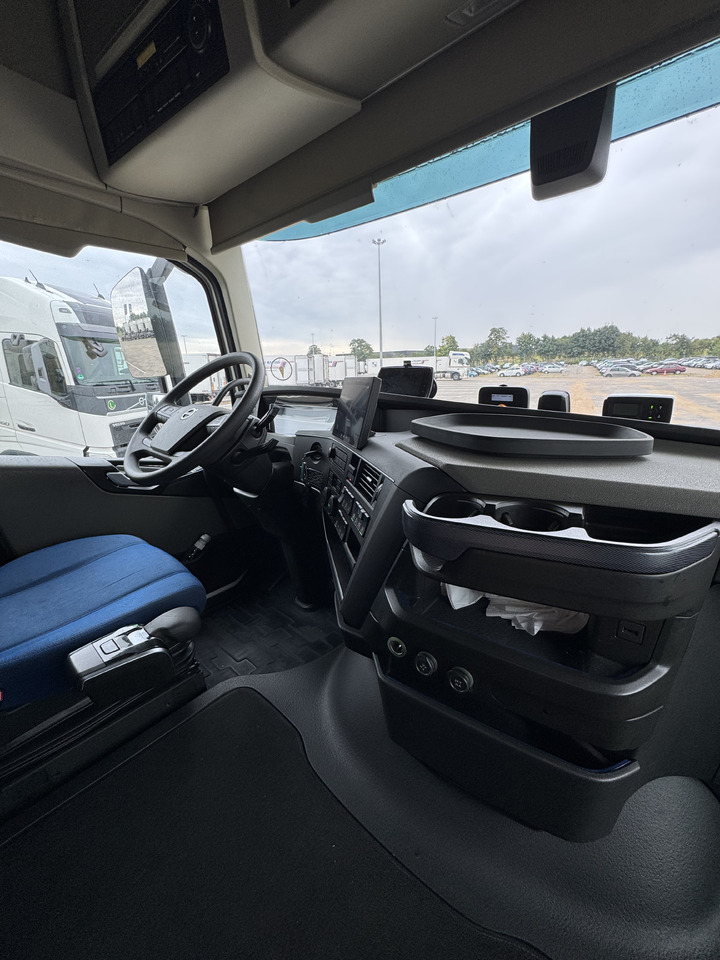 VOLVO 6x2 - Тягач: фото 2 VOLVO 6x2 - Тягач: фото 2