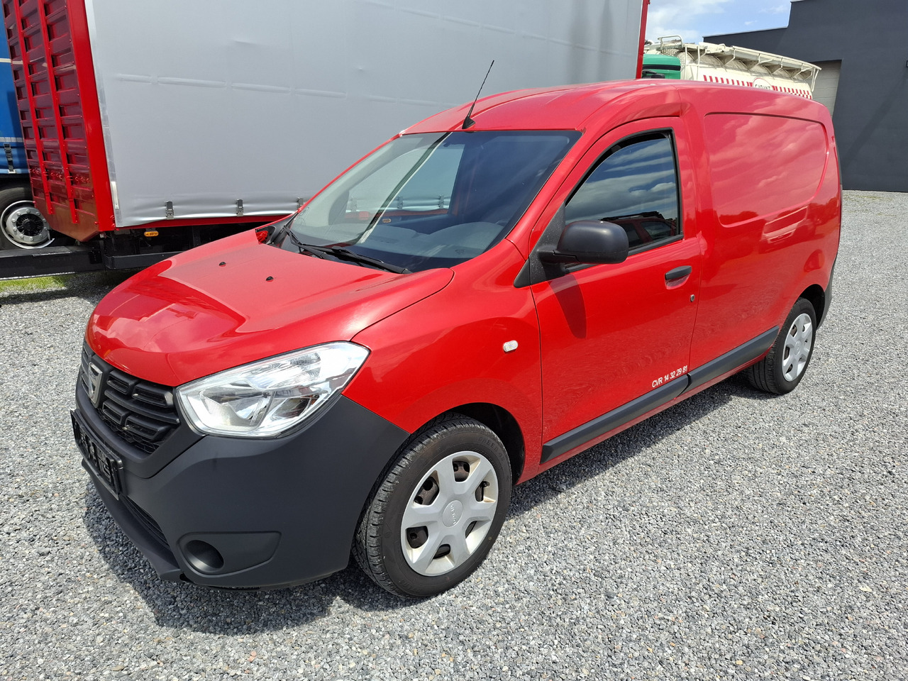 DACIA Dokker 1.5 DCI - Фургон с закрытым кузовом: фото 3 DACIA Dokker 1.5 DCI - Фургон с закрытым кузовом: фото 3