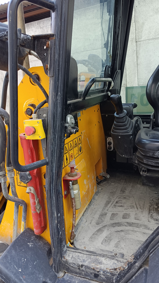 JCB 1CX 08M3WL - Мини-экскаватор: фото 5 JCB 1CX 08M3WL - Мини-экскаватор: фото 5