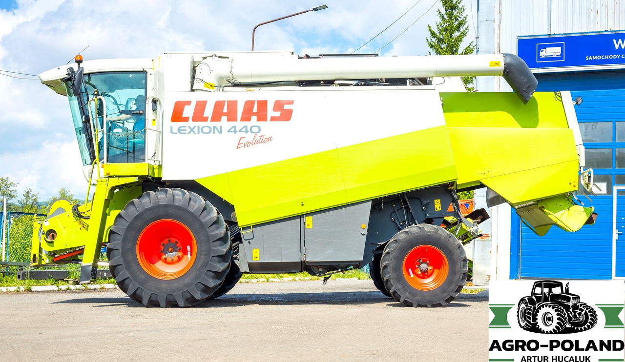 CLAAS LEXION 440 EVOLUTION - 2003 ROK + CLAAS C 540 SKŁADANY - 2007 ROK - Зерноуборочный комбайн: фото 5 CLAAS LEXION 440 EVOLUTION - 2003 ROK + CLAAS C 540 SKŁADANY - 2007 ROK - Зерноуборочный комбайн: фото 5