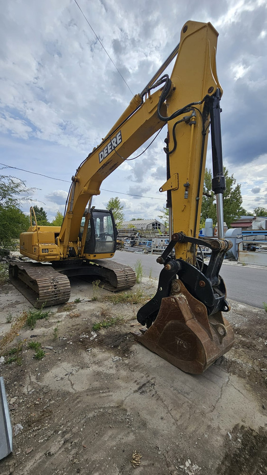 John Deere 200C LC - Гусеничный экскаватор: фото 2 John Deere 200C LC - Гусеничный экскаватор: фото 2