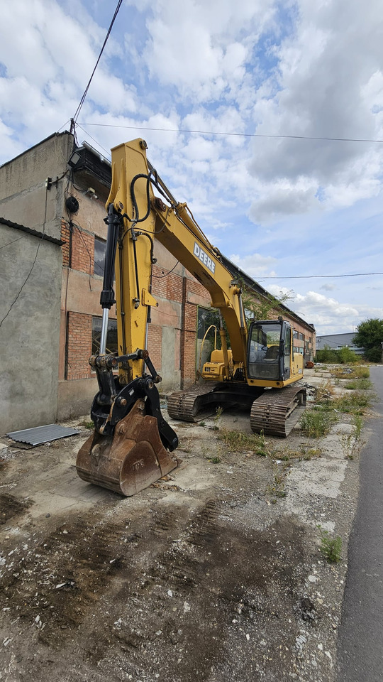 John Deere 200C LC - Гусеничный экскаватор: фото 3 John Deere 200C LC - Гусеничный экскаватор: фото 3