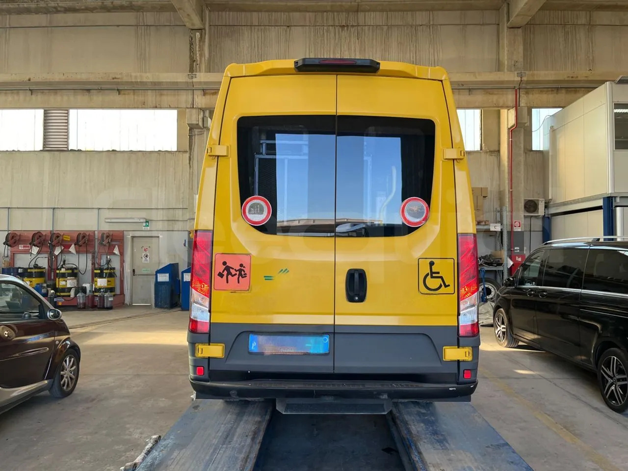 Iveco Daily - Школьный автобус: фото 5 Iveco Daily - Школьный автобус: фото 5