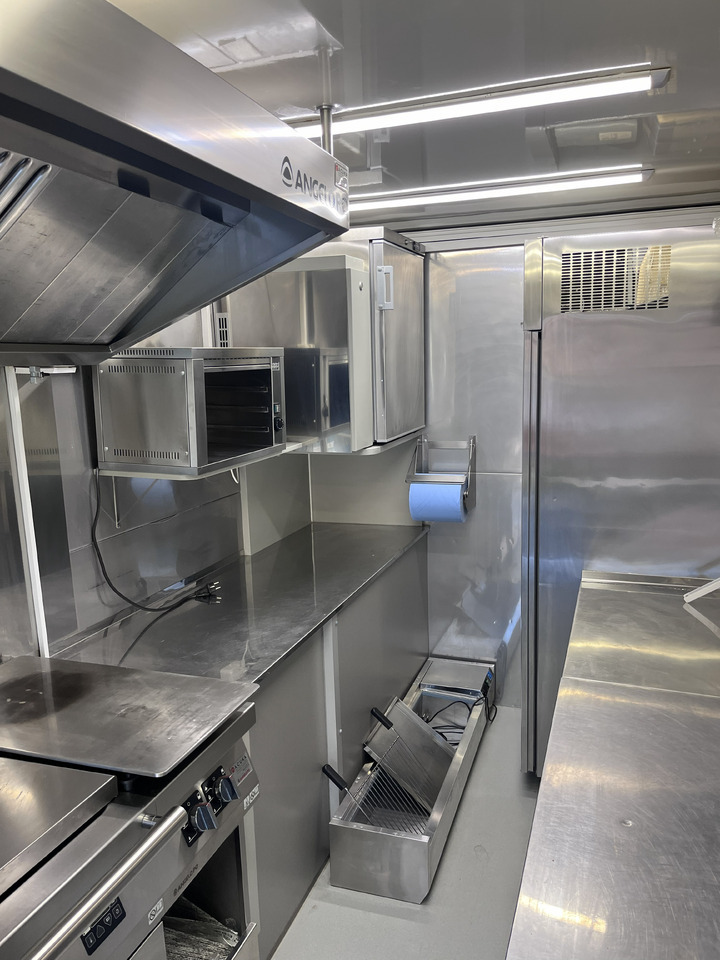 FOOD TRUCK - Nadgradnja s kuhinjsko opremo: ANGELO PO - Volkswagen Crafter - Коммерческий автомобиль: фото 3 FOOD TRUCK - Nadgradnja s kuhinjsko opremo: ANGELO PO - Volkswagen Crafter - Коммерческий автомобиль: фото 3