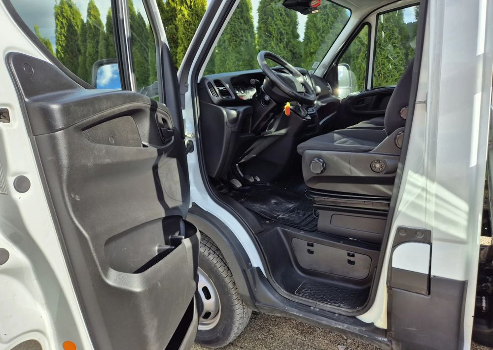 Iveco 35C15 3.0 - Малотоннажный бортовой грузовик: фото 5 Iveco 35C15 3.0 - Малотоннажный бортовой грузовик: фото 5