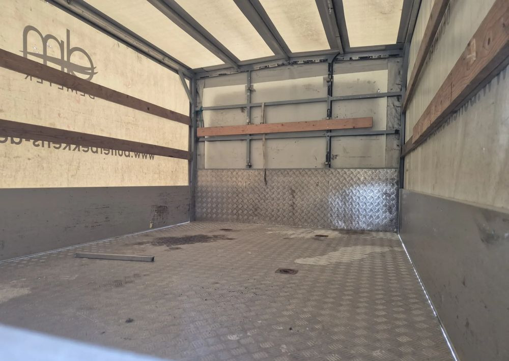Iveco 35s18 35c15 3.0 180KM - Грузопассажирский фургон: фото 4 Iveco 35s18 35c15 3.0 180KM - Грузопассажирский фургон: фото 4