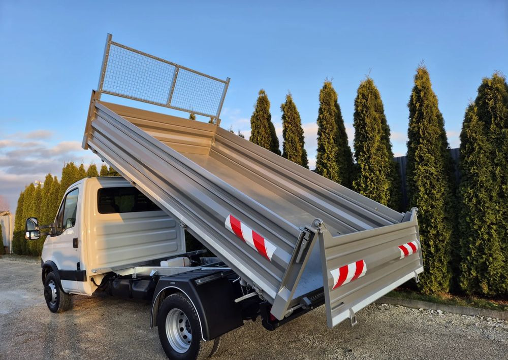 Iveco 70c17 3.0 170KM/ Nowy Kiper 3.8m/ - Малотоннажный самосвал: фото 3 Iveco 70c17 3.0 170KM/ Nowy Kiper 3.8m/ - Малотоннажный самосвал: фото 3