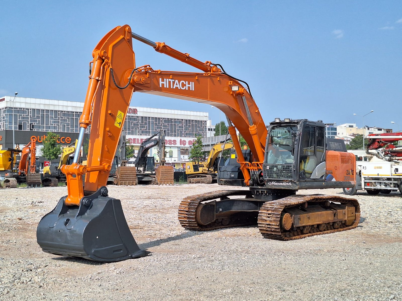HITACHI ZX 300 LCH-5A - Гусеничный экскаватор: фото 1 HITACHI ZX 300 LCH-5A - Гусеничный экскаватор: фото 1