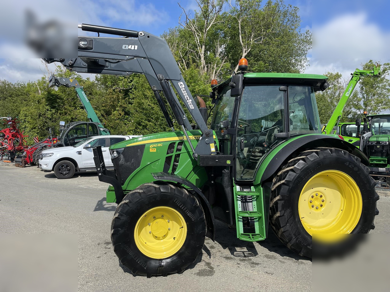 2015 JOHN DEERE 6110RC - Трактор: фото 1 2015 JOHN DEERE 6110RC - Трактор: фото 1
