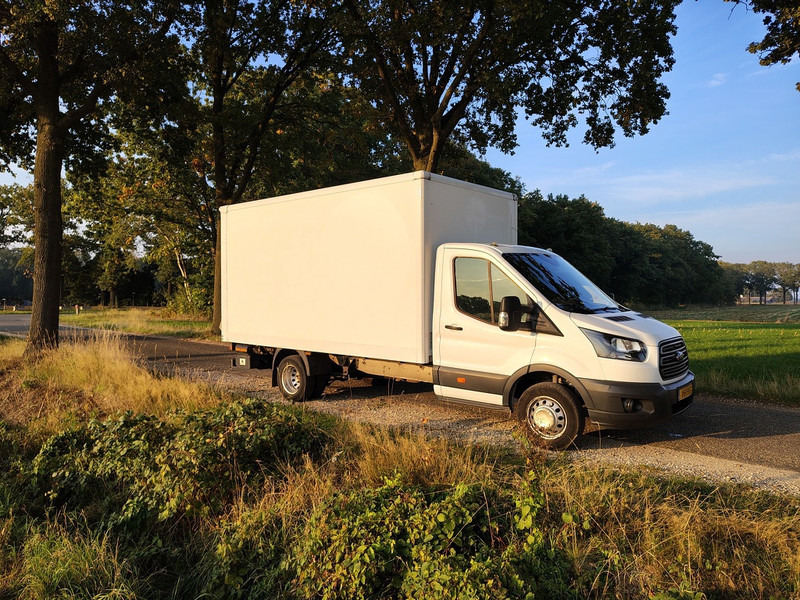 Ford Transit - Цельнометаллический фургон: фото 3 Ford Transit - Цельнометаллический фургон: фото 3