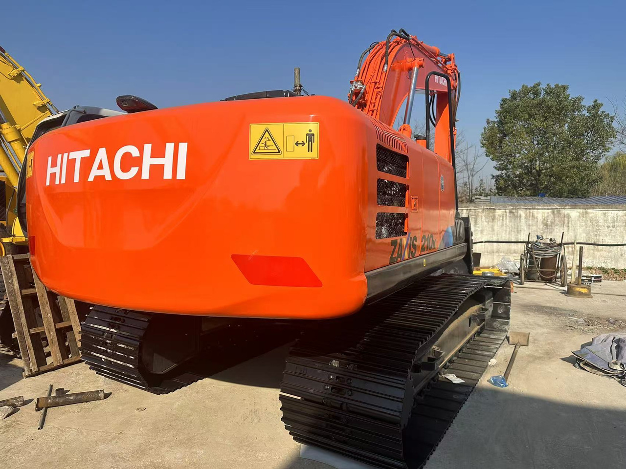 HITACHI ZX210K crawler excavators - Гусеничный экскаватор: фото 3 HITACHI ZX210K crawler excavators - Гусеничный экскаватор: фото 3