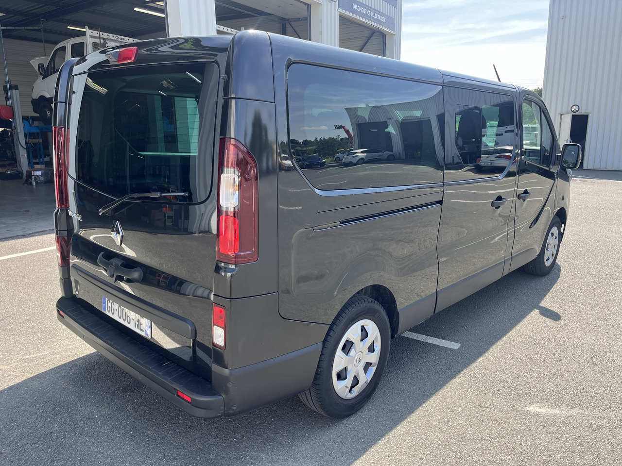 RENAULT TRAFIC 2.0DCI150 L2H1 - Микроавтобус, Пассажирский фургон: фото 4 RENAULT TRAFIC 2.0DCI150 L2H1 - Микроавтобус, Пассажирский фургон: фото 4
