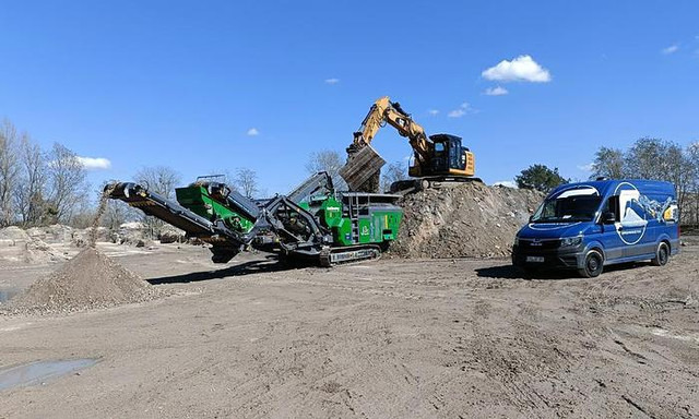 MCCLOSKEY J3C - Щековая дробилка: фото 1 MCCLOSKEY J3C - Щековая дробилка: фото 1