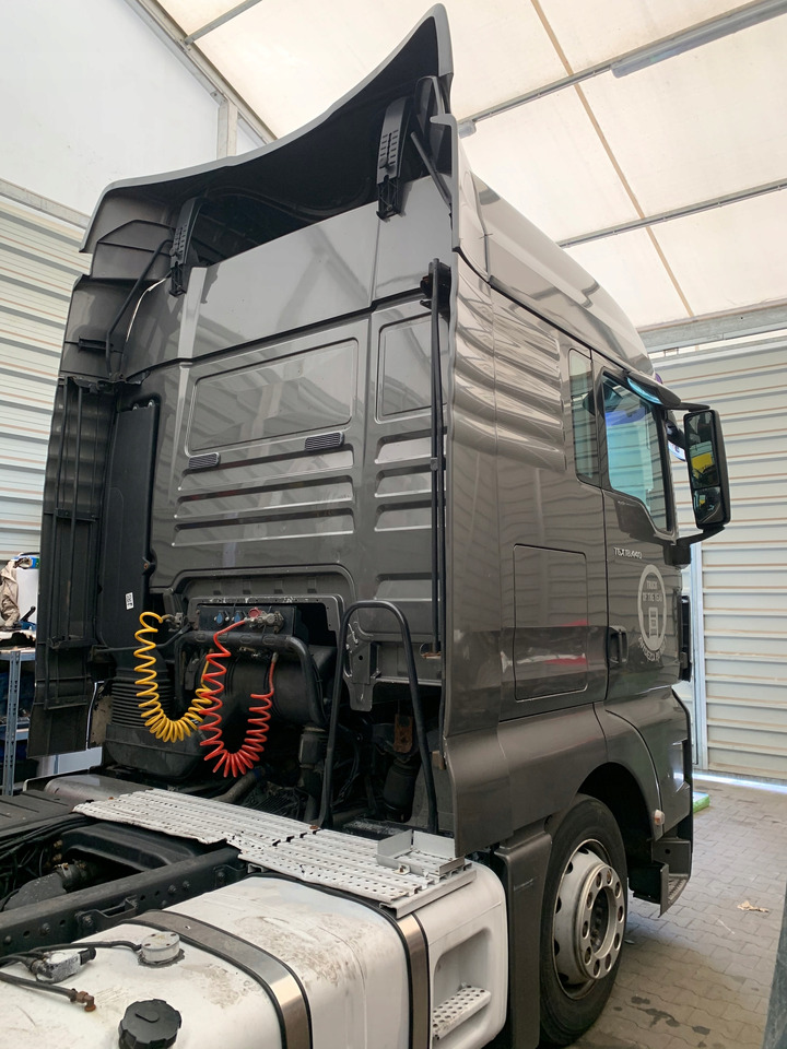 KABINA MAN TGX XLX - Кабина для Грузовиков: фото 3 KABINA MAN TGX XLX - Кабина для Грузовиков: фото 3