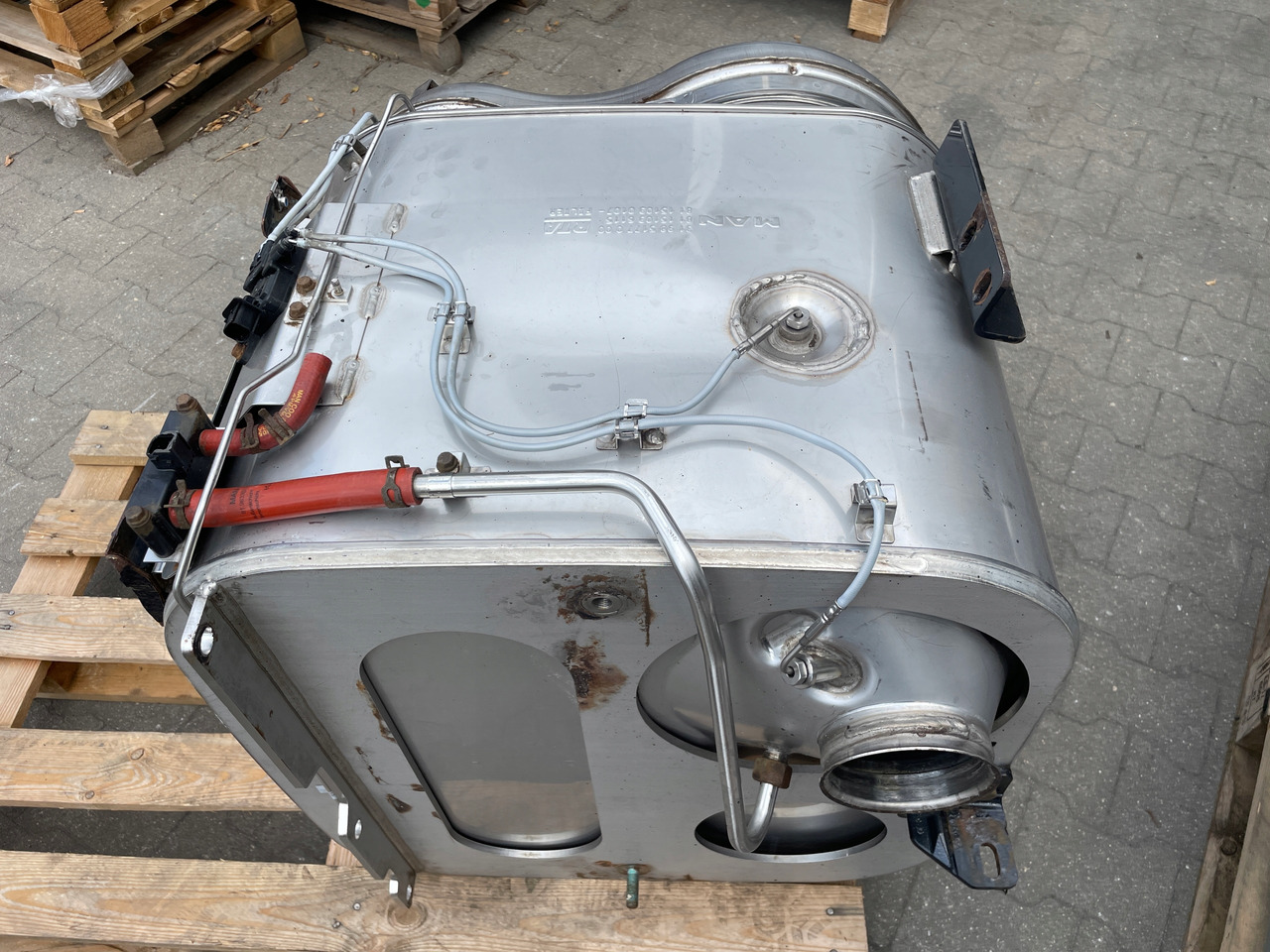 KATALIZATOR MAN TGX TGS EURO 6 DPF TŁUMIK WYDECH 81151036115 - Выхлопная труба для Грузовиков: фото 4 KATALIZATOR MAN TGX TGS EURO 6 DPF TŁUMIK WYDECH 81151036115 - Выхлопная труба для Грузовиков: фото 4