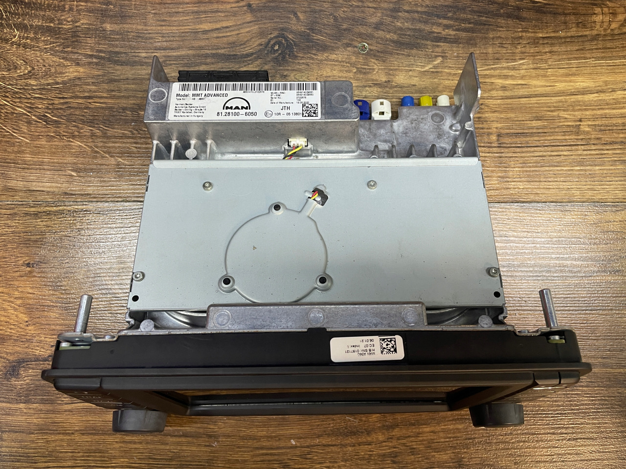 RADIO NAWIGACJA MAN TGS TGX EURO 6 81281006050 - Система навигации для Грузовиков: фото 4 RADIO NAWIGACJA MAN TGS TGX EURO 6 81281006050 - Система навигации для Грузовиков: фото 4