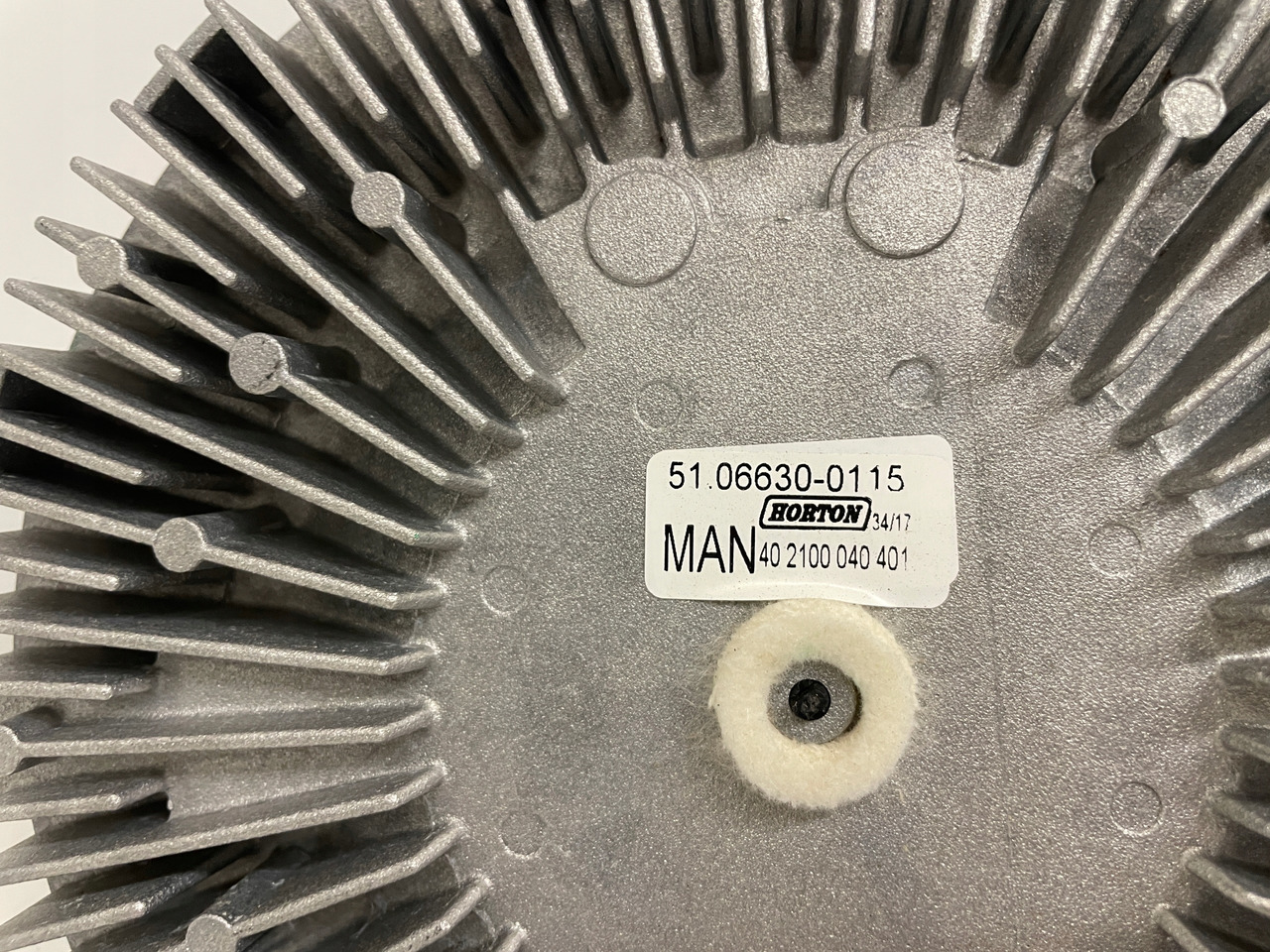 WISCOZA SPRZĘGŁO WISKOTYCZNE WENTYLATOR MAN TGA D28 D 28 51066300115 - Вентилятор для Грузовиков: фото 2 WISCOZA SPRZĘGŁO WISKOTYCZNE WENTYLATOR MAN TGA D28 D 28 51066300115 - Вентилятор для Грузовиков: фото 2