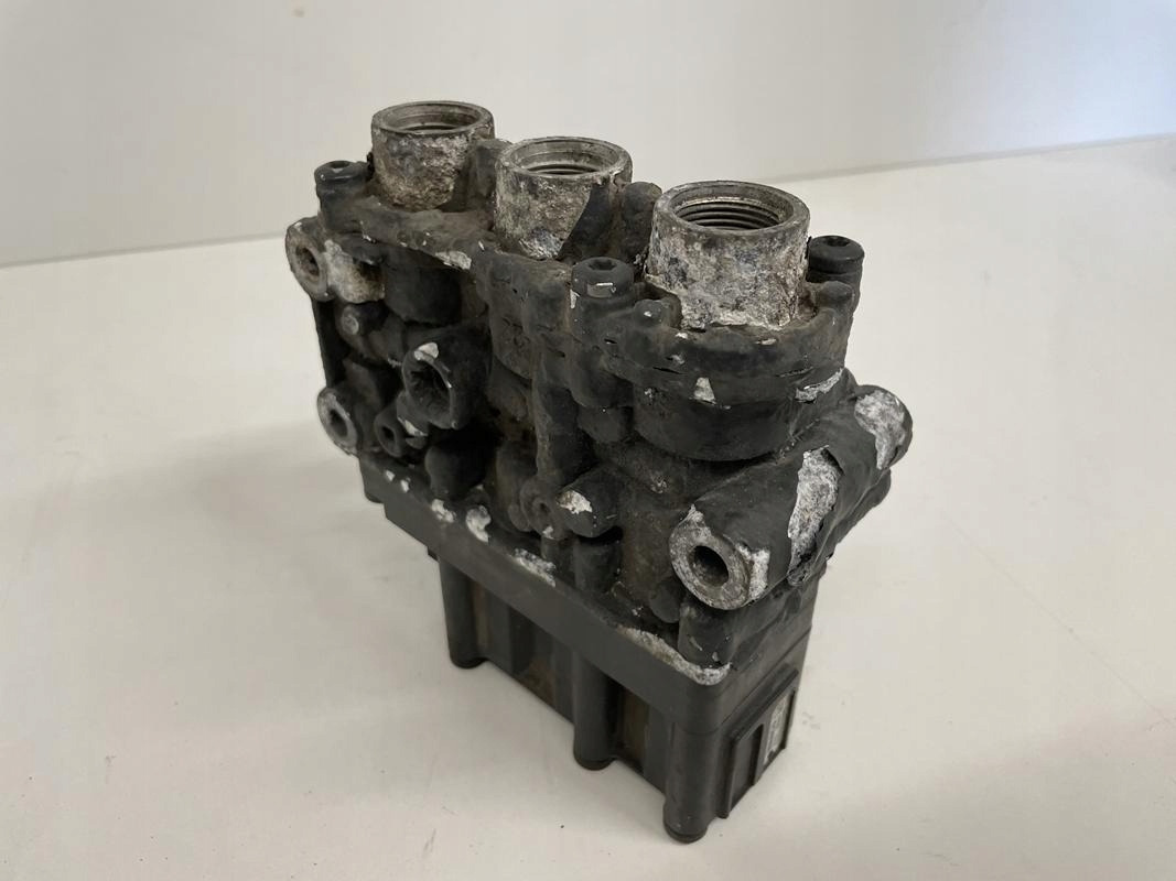 ZAWÓR PODUSZEK MERCEDES ACTROS MP 4 A0013270725 - Тормозной клапан для Грузовиков: фото 1 ZAWÓR PODUSZEK MERCEDES ACTROS MP 4 A0013270725 - Тормозной клапан для Грузовиков: фото 1