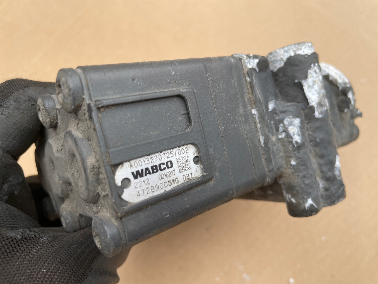 ZAWÓR PODUSZEK MERCEDES ACTROS MP 4 MP4 A0013270725 - Тормозной клапан для Грузовиков: фото 4 ZAWÓR PODUSZEK MERCEDES ACTROS MP 4 MP4 A0013270725 - Тормозной клапан для Грузовиков: фото 4