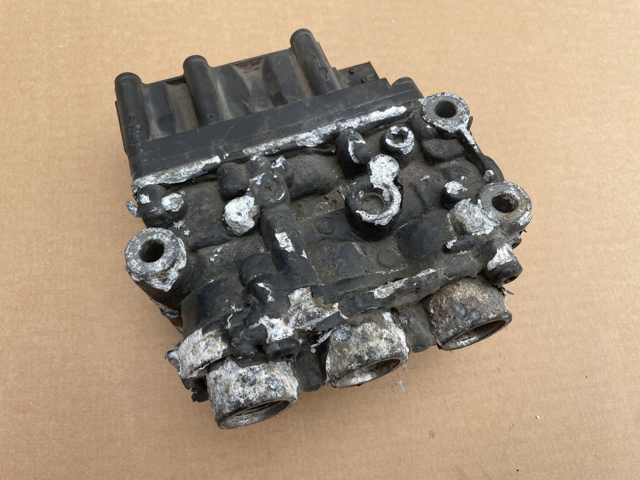 ZAWÓR PODUSZEK MERCEDES ACTROS MP 4 MP4 A0013270725 - Тормозной клапан для Грузовиков: фото 3 ZAWÓR PODUSZEK MERCEDES ACTROS MP 4 MP4 A0013270725 - Тормозной клапан для Грузовиков: фото 3