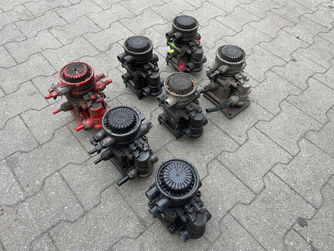 ZAWÓR PRZYCZEPY EBS MAN TGX TGS TGA 0486205022 81523016206 - Тормозной клапан: фото 4 ZAWÓR PRZYCZEPY EBS MAN TGX TGS TGA 0486205022 81523016206 - Тормозной клапан: фото 4