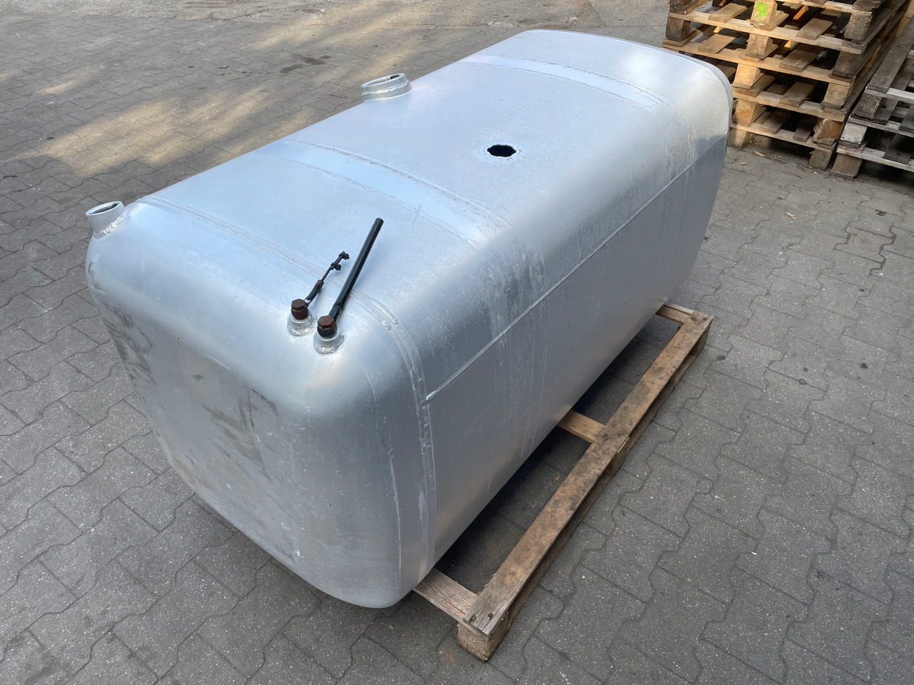 Топливный бак для Грузовиков ZBIORNIK PALIWA MERCEDES ACTROS 595 L 40 A9344700601: фото 6