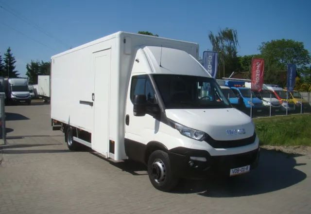 Iveco DAILY 70 C 18 3.0TDI 5.45M WINDA 1000KG - Фургон с закрытым кузовом: фото 3 Iveco DAILY 70 C 18 3.0TDI 5.45M WINDA 1000KG - Фургон с закрытым кузовом: фото 3