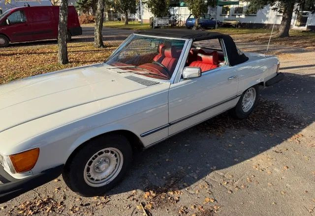 Mercedes-Benz SL - Кабриолет: фото 1 Mercedes-Benz SL - Кабриолет: фото 1