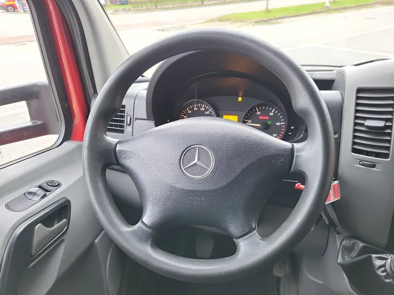 Цельнометаллический фургон Mercedes-Benz Sprinter 513 CDI: фото 15 Цельнометаллический фургон Mercedes-Benz Sprinter 513 CDI: фото 15