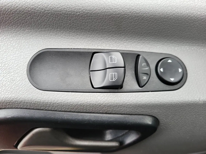 Цельнометаллический фургон Mercedes-Benz Sprinter 513 CDI: фото 20 Цельнометаллический фургон Mercedes-Benz Sprinter 513 CDI: фото 20