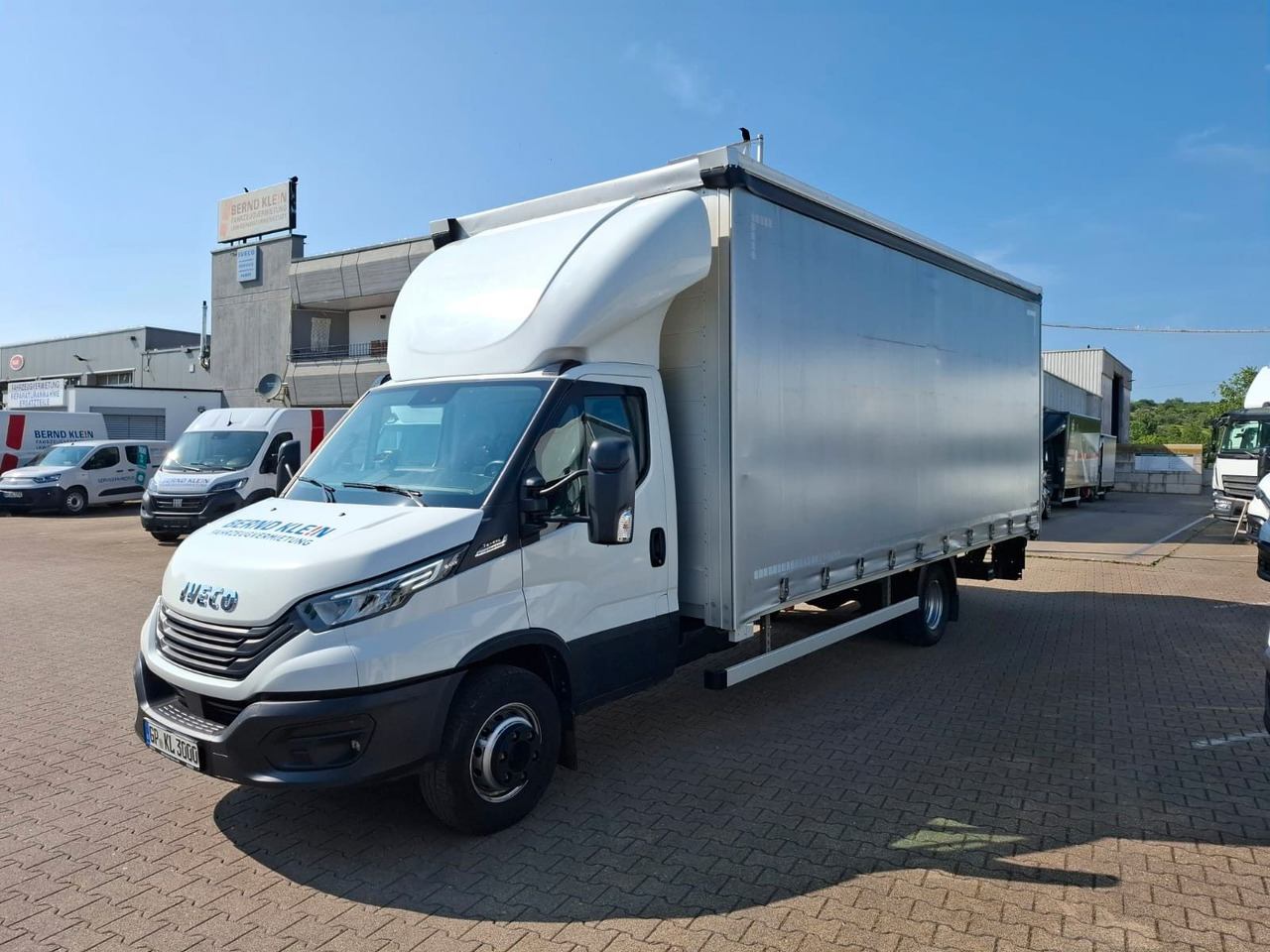 Iveco 72-210P/A8,Luft,HiMatic,LBW,Schiebepl., - Тентованный фургон: фото 1 Iveco 72-210P/A8,Luft,HiMatic,LBW,Schiebepl., - Тентованный фургон: фото 1
