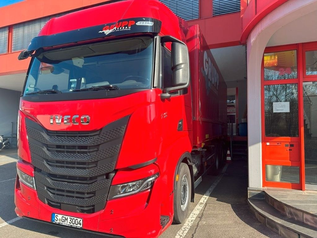 Iveco AS 260SY/FS CM - Грузовик-контейнеровоз/ Сменный кузов: фото 4 Iveco AS 260SY/FS CM - Грузовик-контейнеровоз/ Сменный кузов: фото 4