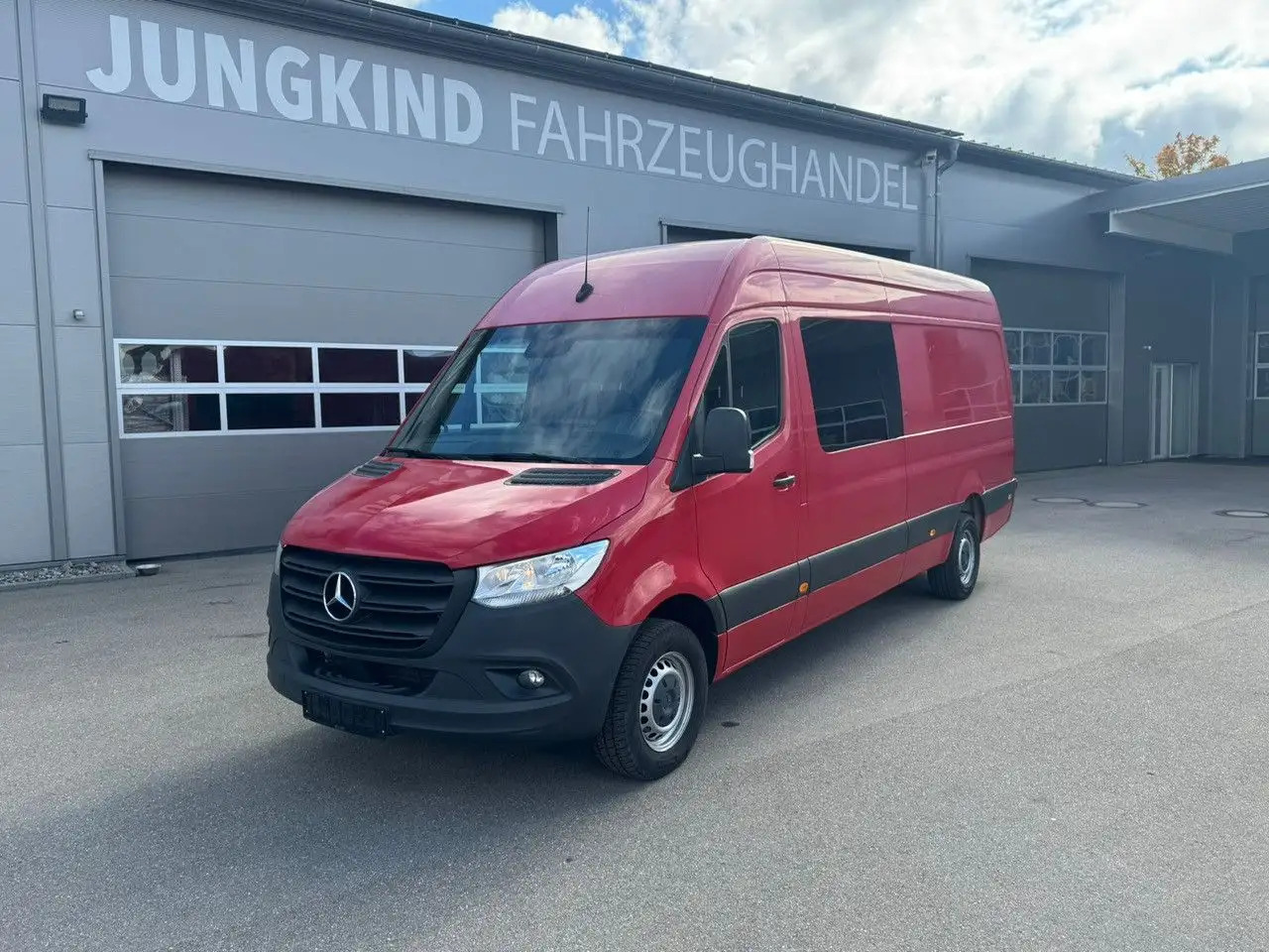 Mercedes-Benz Sprinter 317 CDI Maxi Lang Mixto AHK 3,5t MBUX - Цельнометаллический фургон: фото 1 Mercedes-Benz Sprinter 317 CDI Maxi Lang Mixto AHK 3,5t MBUX - Цельнометаллический фургон: фото 1