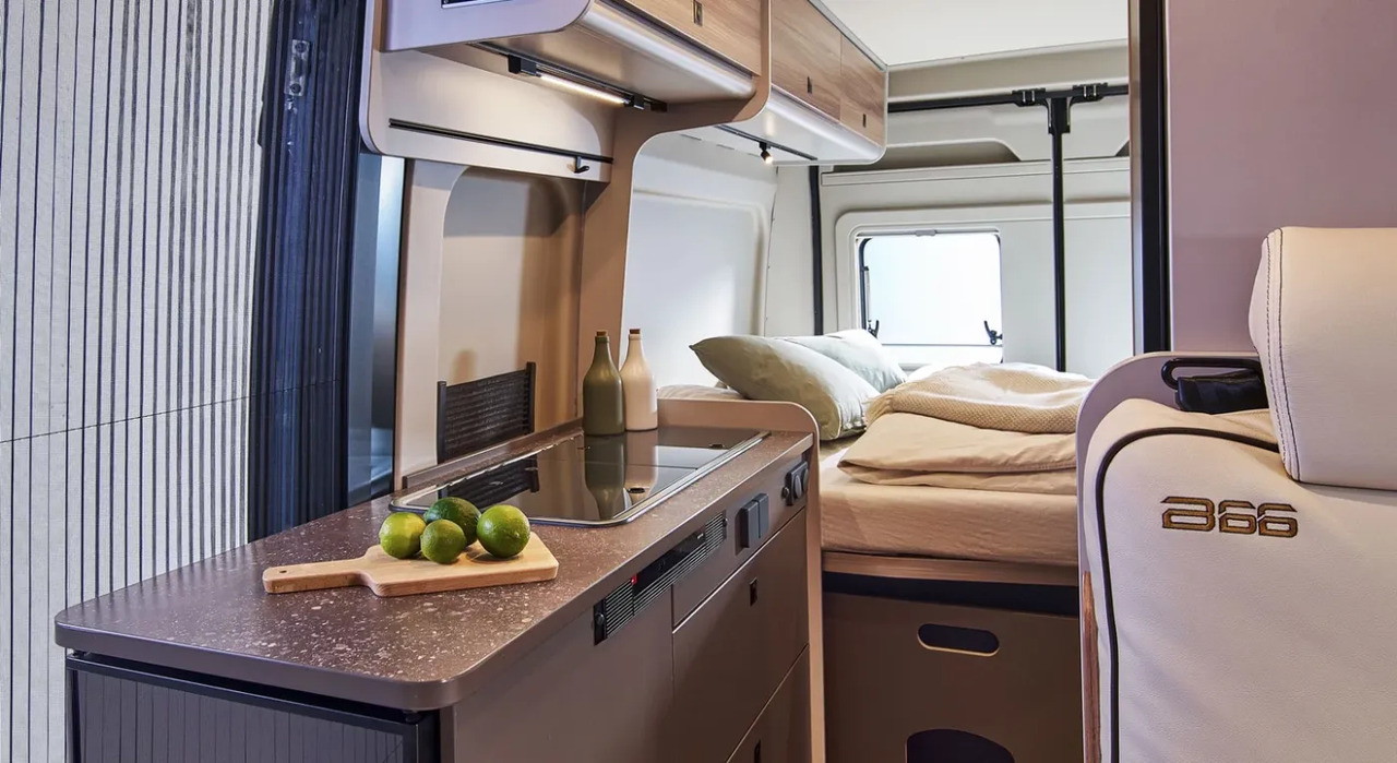 Bürstner B66 C 600 B 66 Voll ausgestattet - Кастенваген: фото 3 Bürstner B66 C 600 B 66 Voll ausgestattet - Кастенваген: фото 3