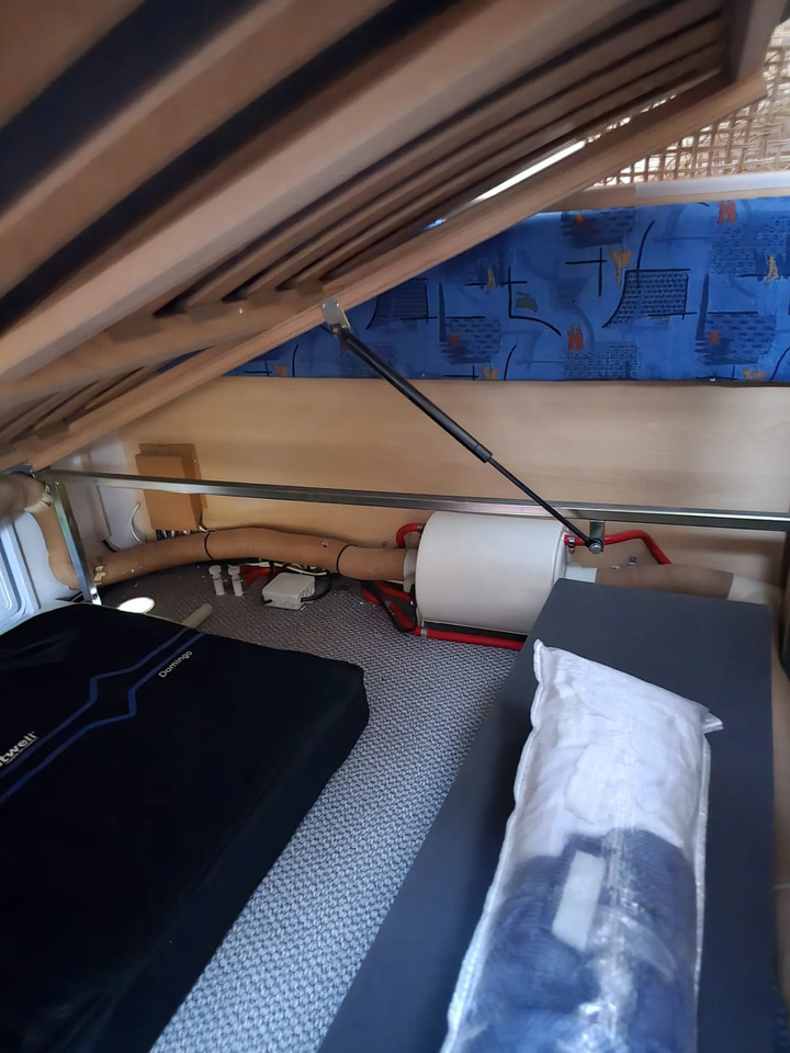 Wohnwagen TEC Tour 445 TDF Mover, Markise, Dusche - Прицеп дача: фото 3 Wohnwagen TEC Tour 445 TDF Mover, Markise, Dusche - Прицеп дача: фото 3