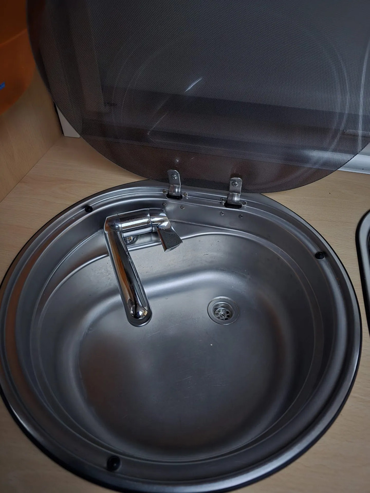 Wohnwagen TEC Tour 445 TDF Mover, Markise, Dusche - Прицеп дача: фото 2 Wohnwagen TEC Tour 445 TDF Mover, Markise, Dusche - Прицеп дача: фото 2