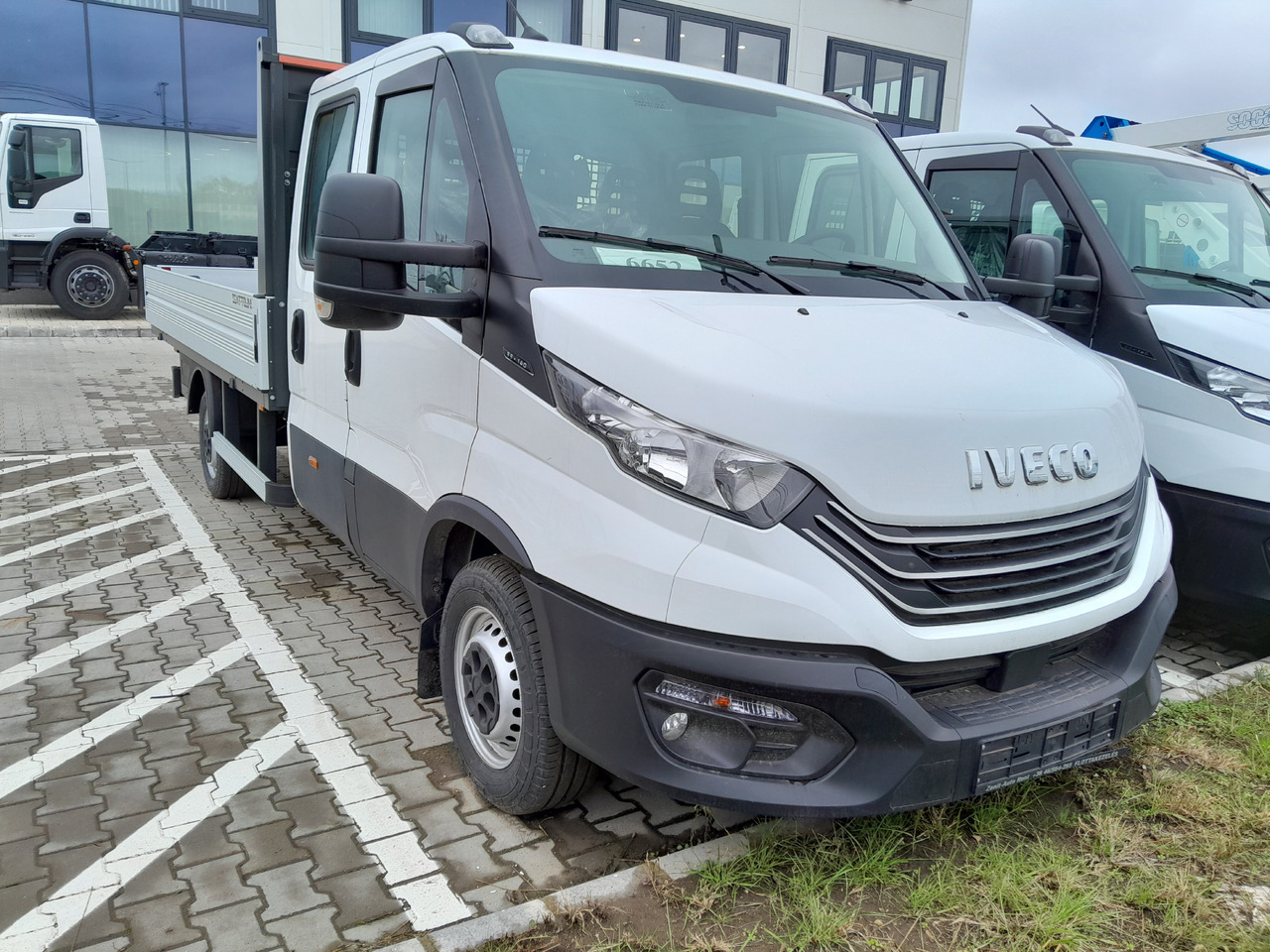 Iveco Daila 35 Daily C 18 H 3450 - Малотоннажный бортовой грузовик: фото 3 Iveco Daila 35 Daily C 18 H 3450 - Малотоннажный бортовой грузовик: фото 3